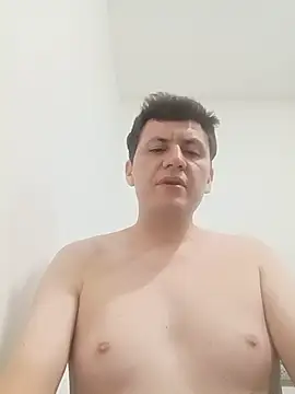 Snapshot of Maduro-Mariquita chatting on 06/04/26, 02:39 Maduro-Mariquita online show from 06/04/26, 02:39