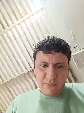 Snapshot of Maduro-Mariquita chatting on 06/16/26, 01:36 Maduro-Mariquita online show from 06/16/26, 01:36