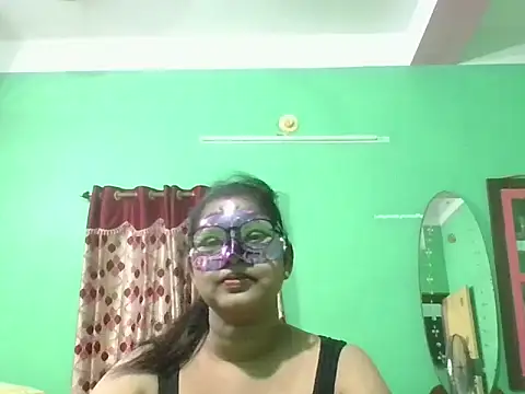 Snapshot of Kavya17 chatting on 06/06/26, 01:27 Kavya17 online show from 06/06/26, 01:27