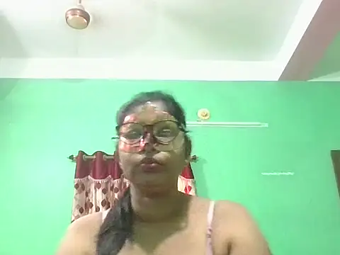 Snapshot of Kavya17 chatting on 06/10/26, 03:29 Kavya17 online show from 06/10/26, 03:29