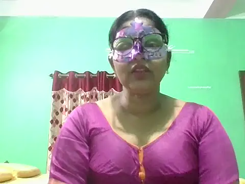 Snapshot of Kavya17 chatting on 06/17/26, 06:09 Kavya17 online show from 06/17/26, 06:09