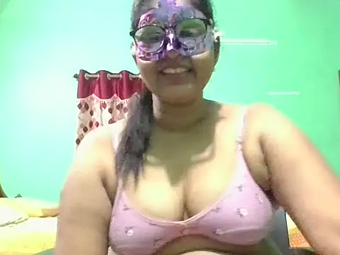 Snapshot of Kavya17 chatting on 06/19/26, 02:54 Kavya17 online show from 06/19/26, 02:54