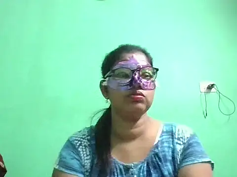 Snapshot of Kavya17 chatting on 06/20/26, 02:58 Kavya17 online show from 06/20/26, 02:58