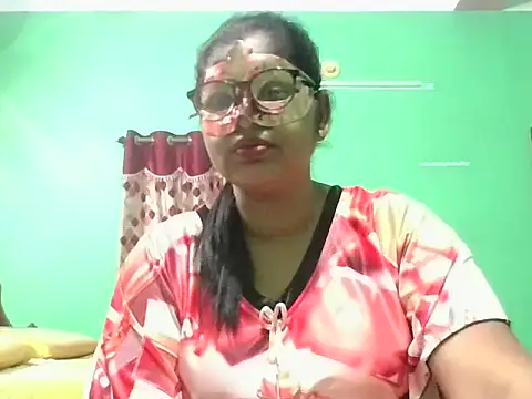 Snapshot of Kavya17 chatting on 06/27/26, 02:23 Kavya17 online show from 06/27/26, 02:23
