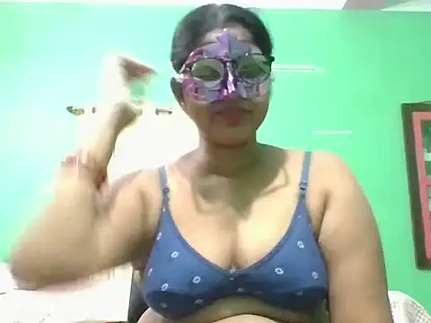 Snapshot of Kavya17 chatting on 06/30/26, 03:40 Kavya17 online show from 06/30/26, 03:40