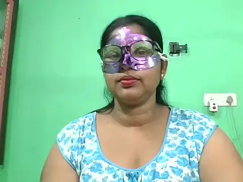 Snapshot of Kavya17 chatting on 07/01/26, 01:56 Kavya17 online show from 07/01/26, 01:56