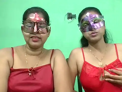 Snapshot of Kavya17 chatting on 08/05/26, 02:42 Kavya17 online show from 08/05/26, 02:42