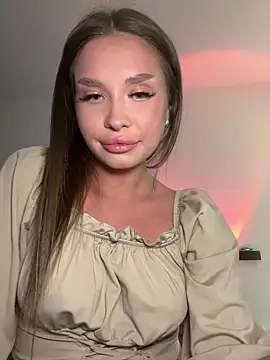 Snapshot of BeautyBella_ chatting on 06/13/26, 03:32 BeautyBella online show from 06/13/26, 03:32