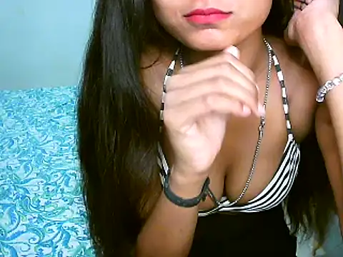 Snapshot of Hey-sanvi chatting on 06/04/26, 05:46 Hey-sanvi online show from 06/04/26, 05:46
