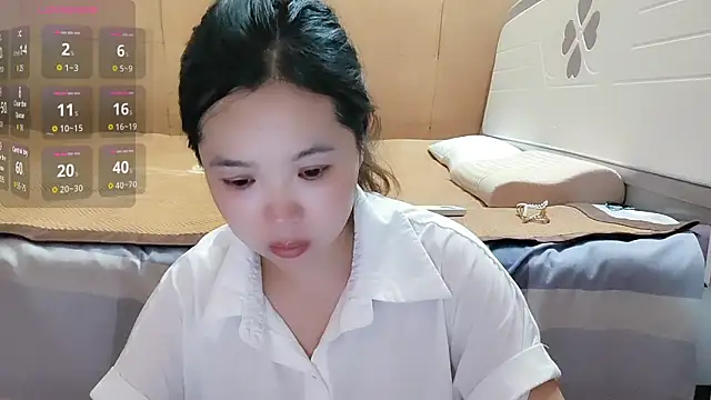 Snapshot of F-Yingying chatting on 06/03/26, 05:32 F-Yingying online show from 06/03/26, 05:32