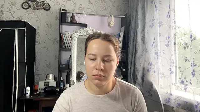 KathyrnEdmison online show from 05/26/26, 06:42