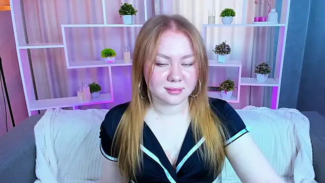 AlexaaBee online show from 05/16/26, 08:11