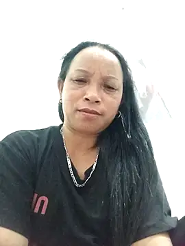 Snapshot of Olivia_pussy chatting on 05/13/26, 04:48 Olivia pussy online show from 05/13/26, 04:48