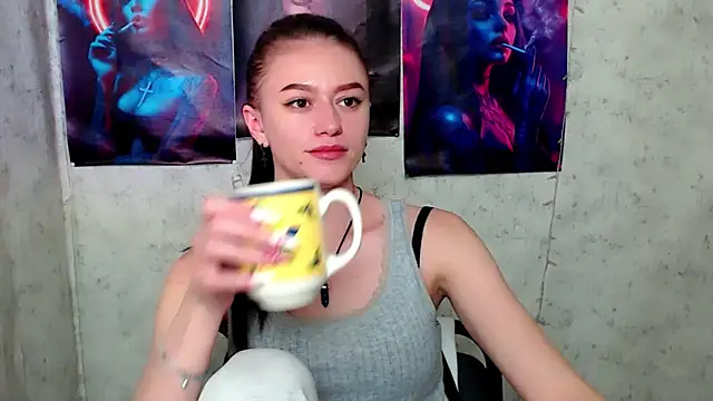 Snapshot of AprillXoxo chatting on 06/11/26, 08:56 AprillXoxo online show from 06/11/26, 08:56