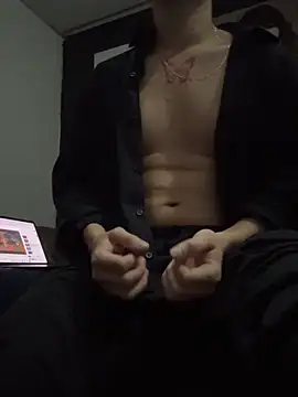 CharlyySantos online show from 05/14/26, 01:34