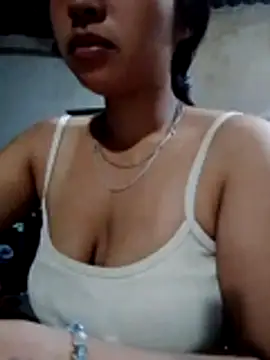 Snapshot of Mirra-a chatting on 06/29/26, 11:49 Mirra-a online show from 06/29/26, 11:49