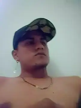 Snapshot of boyXavi chatting on 05/17/26, 03:37 boyXavi online show from 05/17/26, 03:37