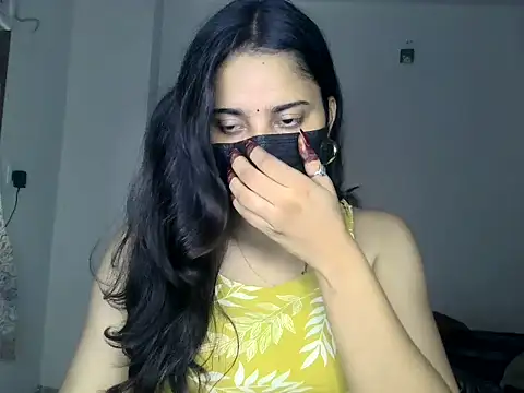 Snapshot of priyanks_sharma37 chatting on 06/28/26, 05:13 priyanks sharma37 online show from 06/28/26, 05:13