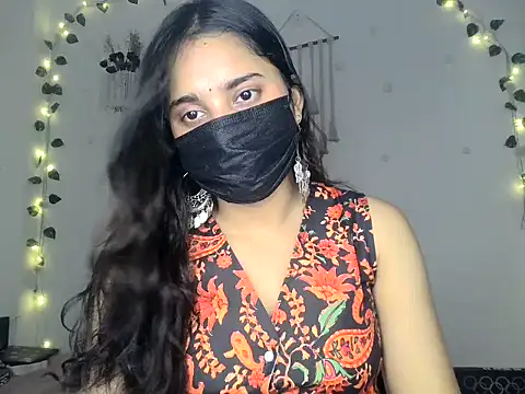 Snapshot of priyanks_sharma37 chatting on 07/12/26, 05:42 priyanks sharma37 online show from 07/12/26, 05:42