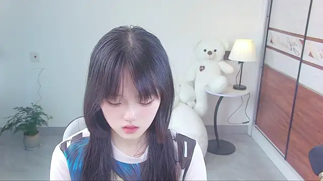 Evil-Bunny007 online show from 05/14/26, 09:38
