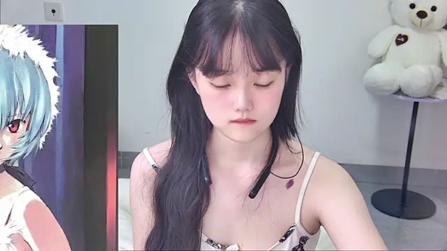 Evil-Bunny007 online show from 06/05/26, 12:00