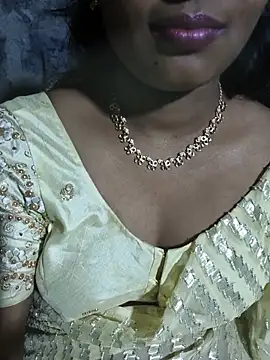 Snapshot of lilly-telugu chatting on 07/11/26, 05:04 lilly-telugu online show from 07/11/26, 05:04