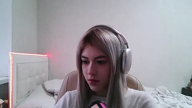 Snapshot of lettiegray chatting on 05/16/26, 10:23 lettiegray online show from 05/16/26, 10:23
