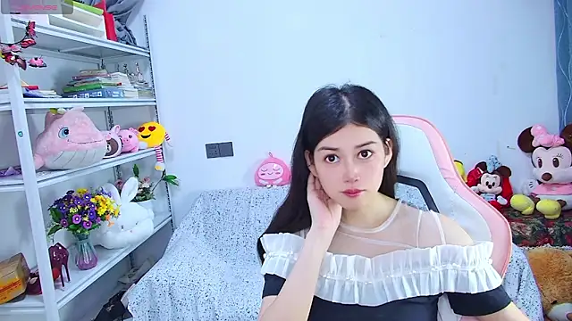 QinQin-888 online show from 06/17/26, 10:50