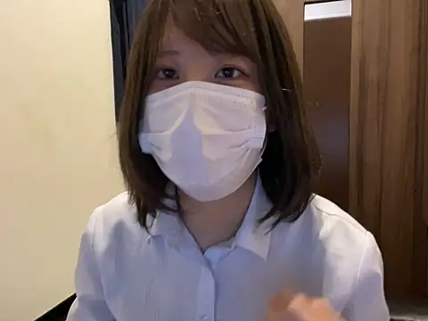 Snapshot of miniminimo_o chatting on 06/07/26, 10:19 miniminimo o online show from 06/07/26, 10:19