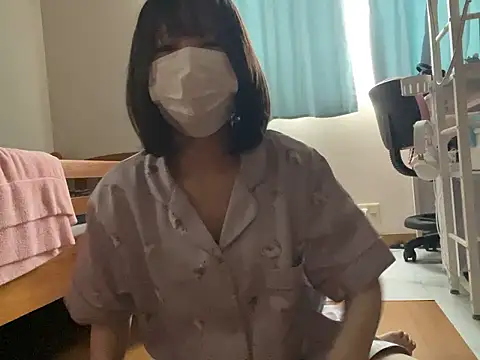 Snapshot of miniminimo_o chatting on 06/07/26, 11:08 miniminimo o online show from 06/07/26, 11:08