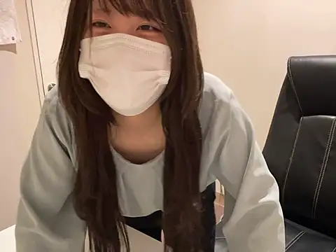 Snapshot of miniminimo_o chatting on 06/10/26, 10:25 miniminimo o online show from 06/10/26, 10:25