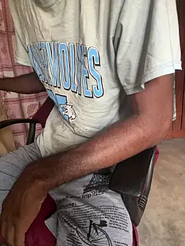 Snapshot of Inuchethi chatting on 02/26/25, 09:10 Inuchethi online show from 02/26/25, 09:10