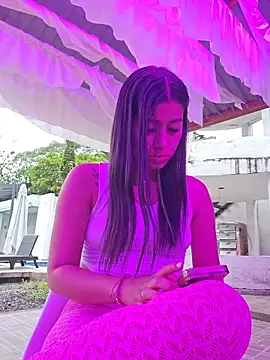 Luisa Madrid online show from 05/24/26, 11:48