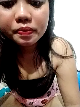 Snapshot of lie_louron chatting on 05/15/26, 03:08 lie louron online show from 05/15/26, 03:08