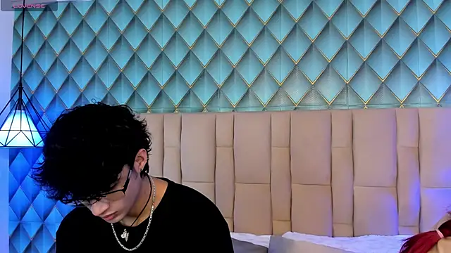 Snapshot of Sofia-Ethan chatting on 06/20/26, 01:36 Sofia-Ethan online show from 06/20/26, 01:36