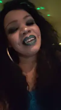 Snapshot of NailGoddessnow chatting on 03/16/25, 06:31 NailGoddessnow online show from 03/16/25, 06:31