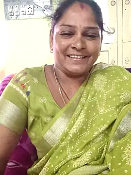 Snapshot of mynatamil143 chatting on 06/17/26, 04:59 mynatamil143 online show from 06/17/26, 04:59