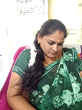 Snapshot of mynatamil143 chatting on 06/23/26, 11:41 mynatamil143 online show from 06/23/26, 11:41