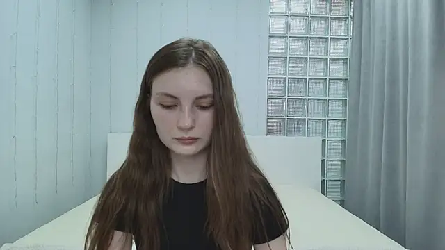 Shyly  Lisa online show from 06/13/26, 01:36