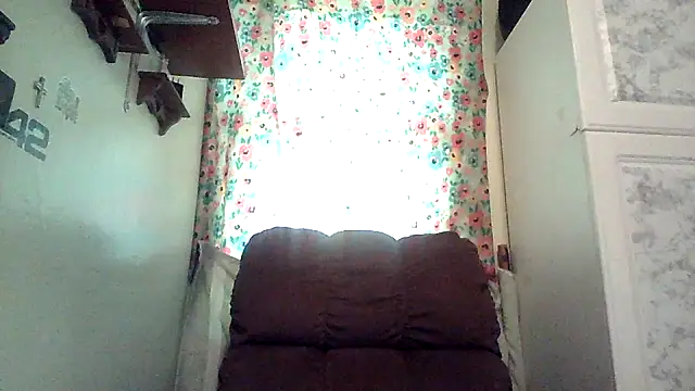 Snapshot of JoeFavorite69 chatting on 06/01/26, 01:46 JoeFavorite69 online show from 06/01/26, 01:46