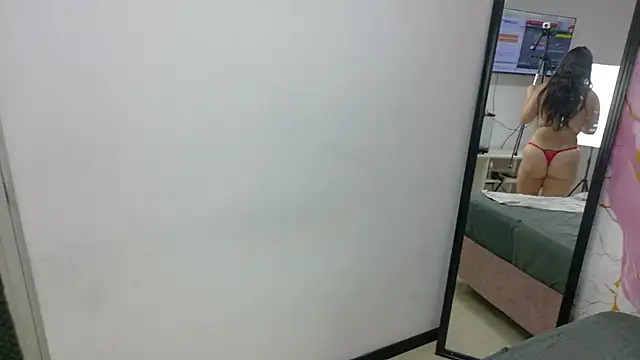 Snapshot of ObsessionRoom chatting on 07/03/26, 12:33 ObsessionRoom online show from 07/03/26, 12:33