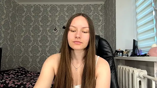 ShaylaChong online show from 06/21/26, 04:04