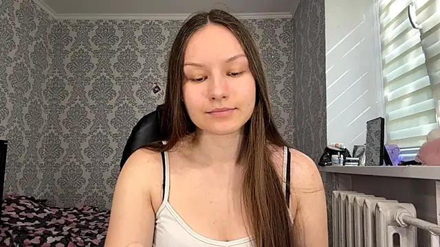 ShaylaChong online show from 06/24/26, 06:01