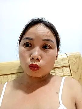 HoaHongXanh22 online show from 07/27/26, 03:52