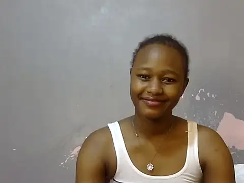 Snapshot of Petite_Ebony10 chatting on 06/19/26, 09:29 Petite Ebony10 online show from 06/19/26, 09:29