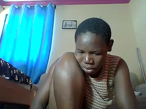Snapshot of Blacksexyqueen24 chatting on 06/27/26, 08:41 Blacksexyqueen24 online show from 06/27/26, 08:41