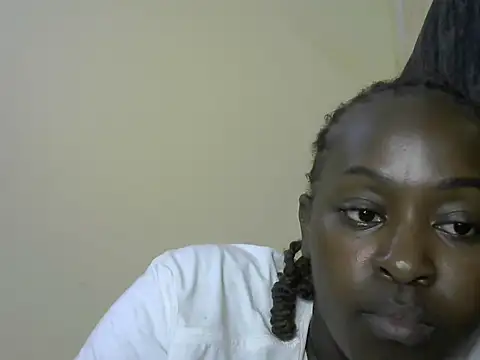 Snapshot of Daddys-girl chatting on 05/16/26, 01:21 Daddys-girl online show from 05/16/26, 01:21