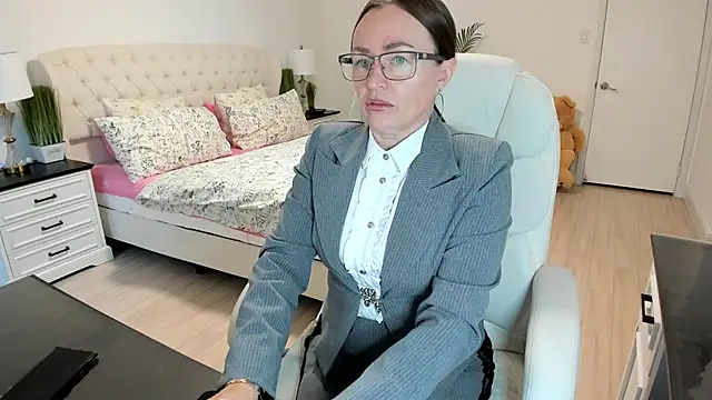 Vika73 online show from 10/17/25, 12:30