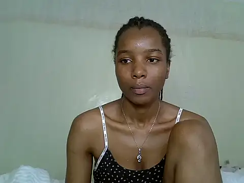Snapshot of Sexy_vylsa chatting on 06/24/26, 08:35 Sexy vylsa online show from 06/24/26, 08:35