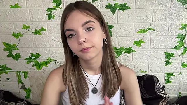 Snapshot of LisaPorse chatting on 06/21/26, 02:08 LisaPorse online show from 06/21/26, 02:08